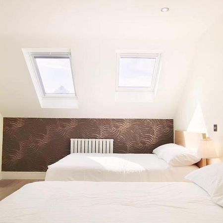 Top Floor Flat 5 Northwood Northwood  Екстер'єр фото